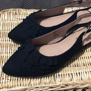 TORRID ⚫️ Open Back Ruffle Toe Flats